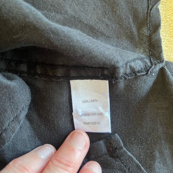 Garnet Hill linen button down blouse. Size PP - Picture 5 of 6
